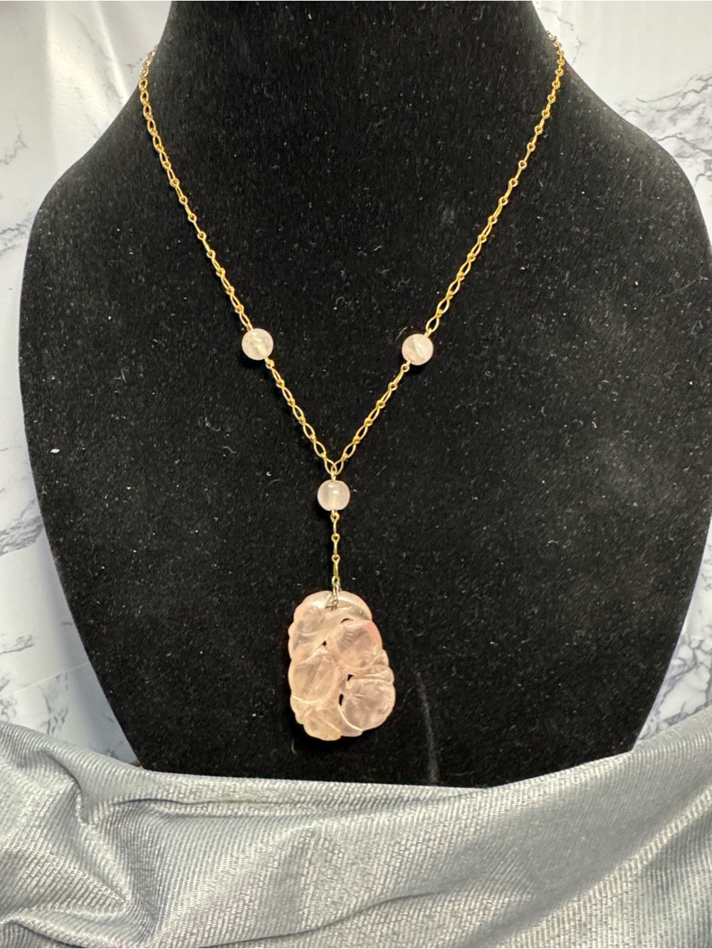 VTG Source Unknown Gold Chain Necklace with Pink Rose Quartz Pendant